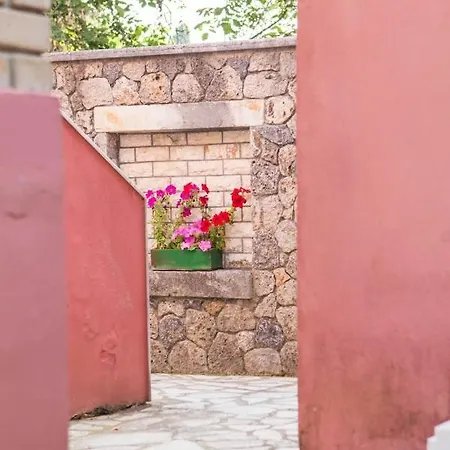 The Neoclassical Apartment Kanali (Corfu)